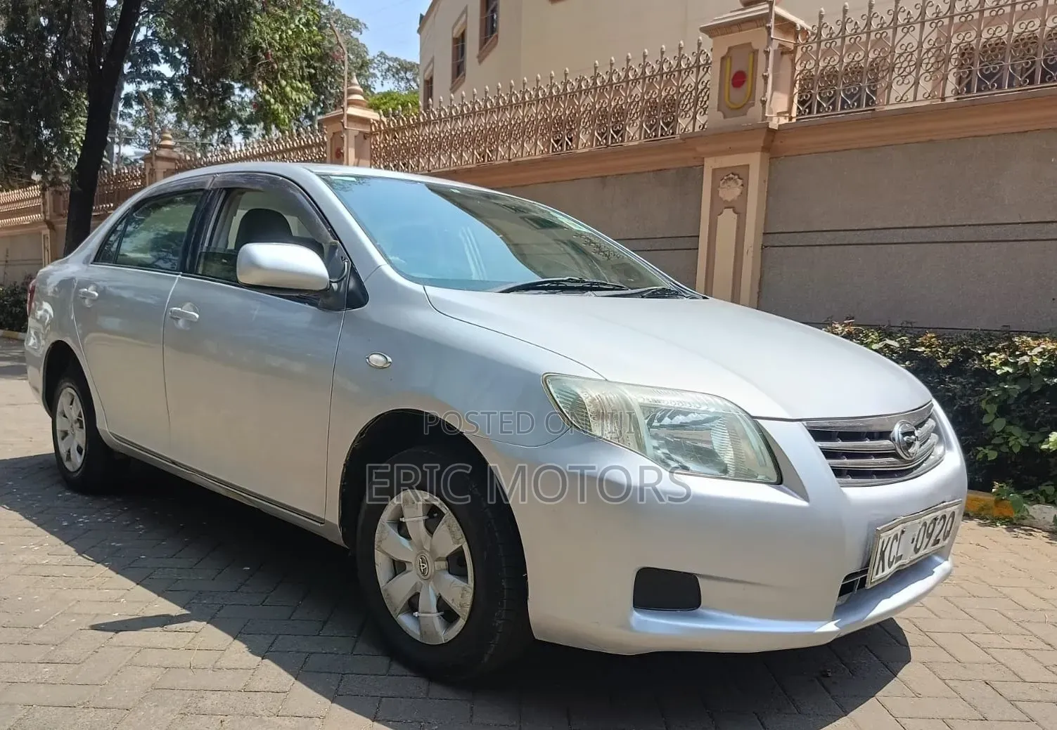 Toyota Axio 2010 Silver