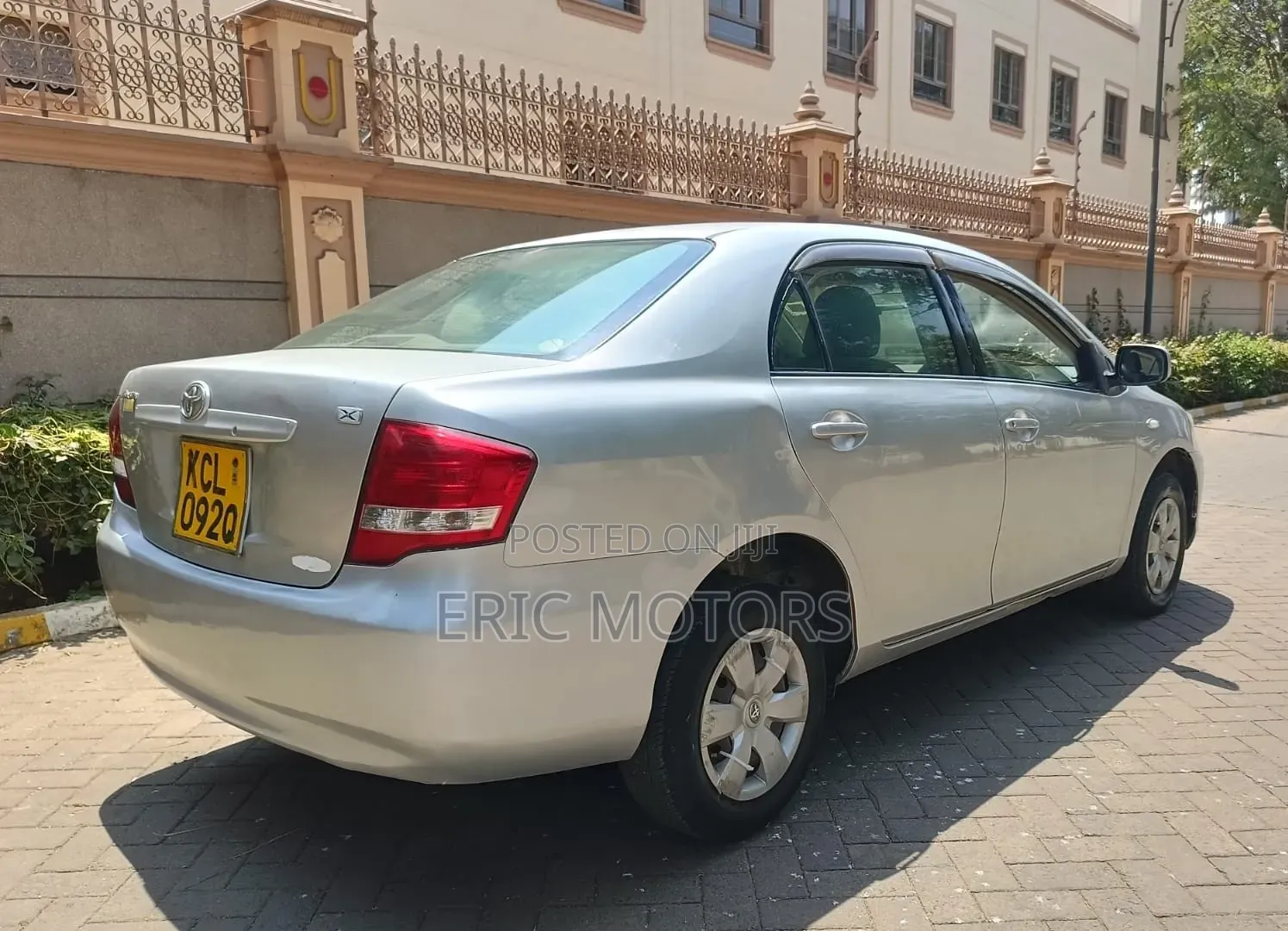 Toyota Axio 2010 Silver