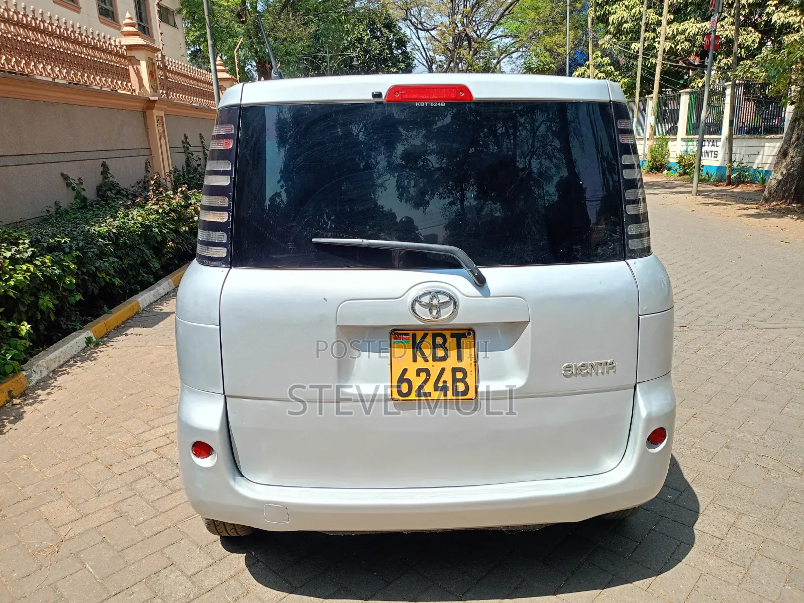 Toyota Sienta 2007 Silver