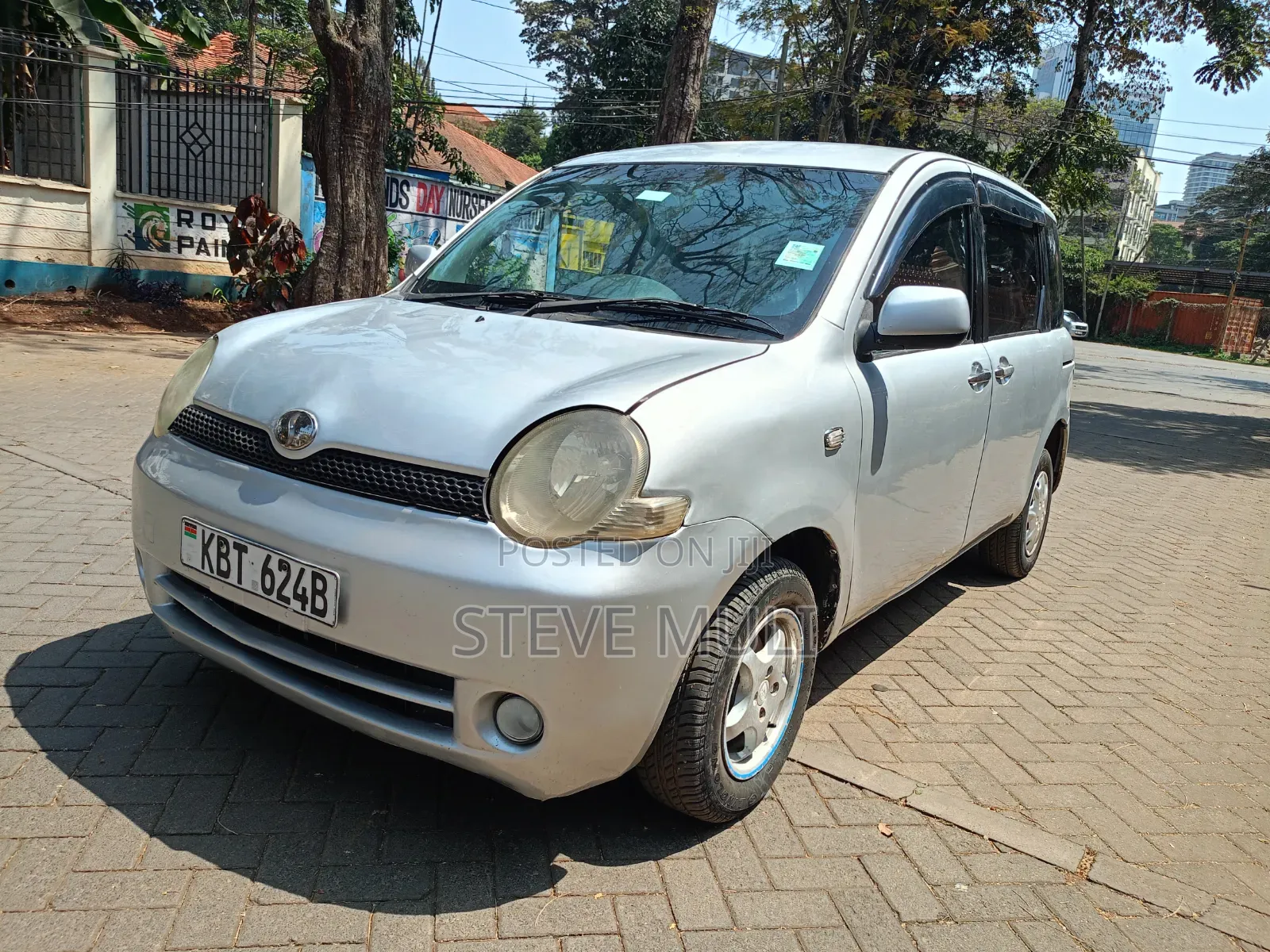 Toyota Sienta 2007 Silver