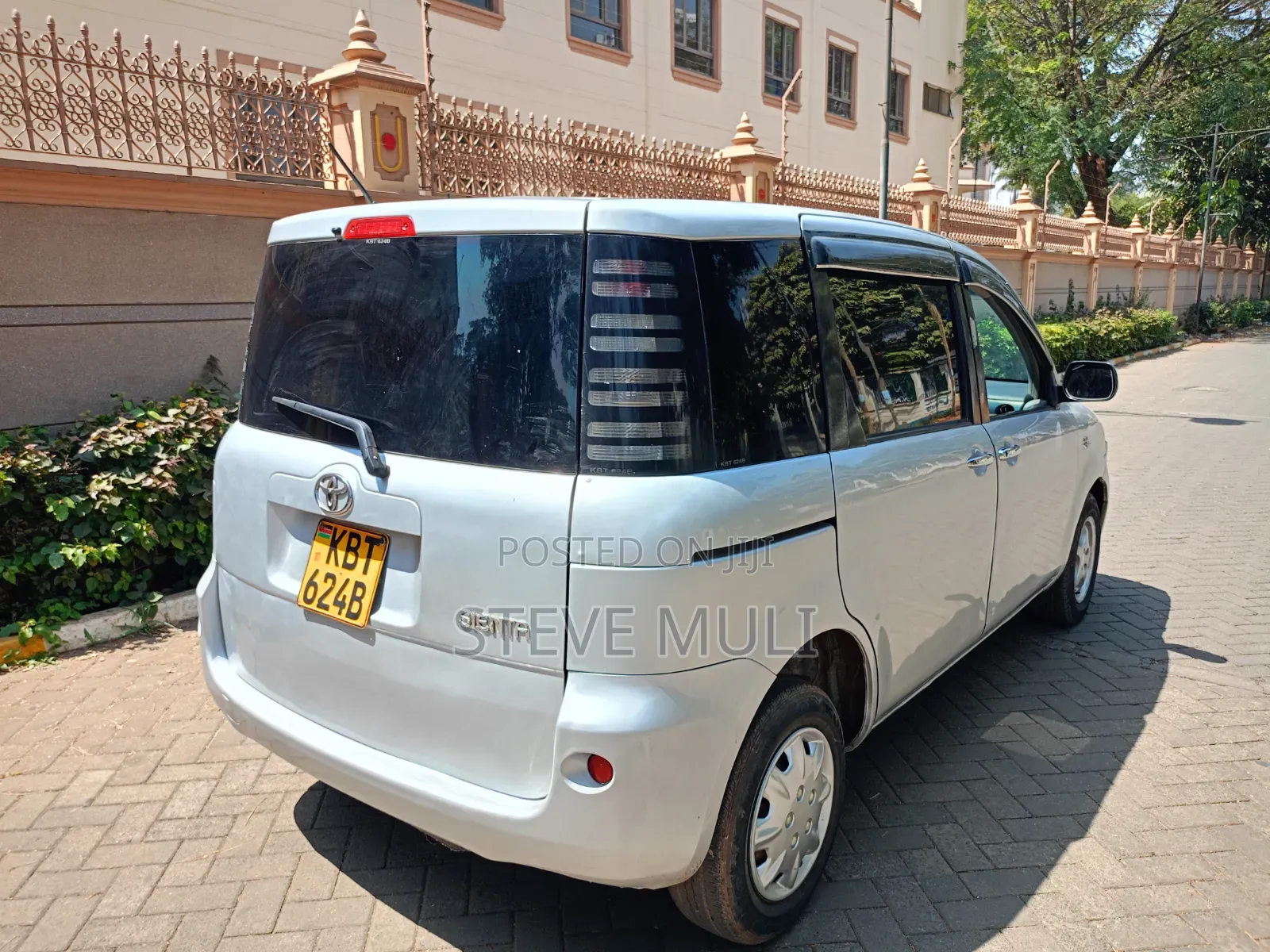 Toyota Sienta 2007 Silver
