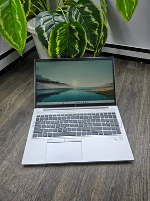 Laptop HP EliteBook 850 16GB Intel SSD 512GB
