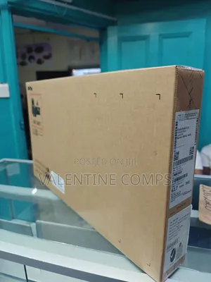 New Laptop HP 250 G8 16GB Intel Core i5 SSD 256GB