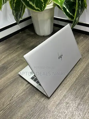 Laptop HP EliteBook 830 G7 32GB Intel Core i7 SSD 512GB