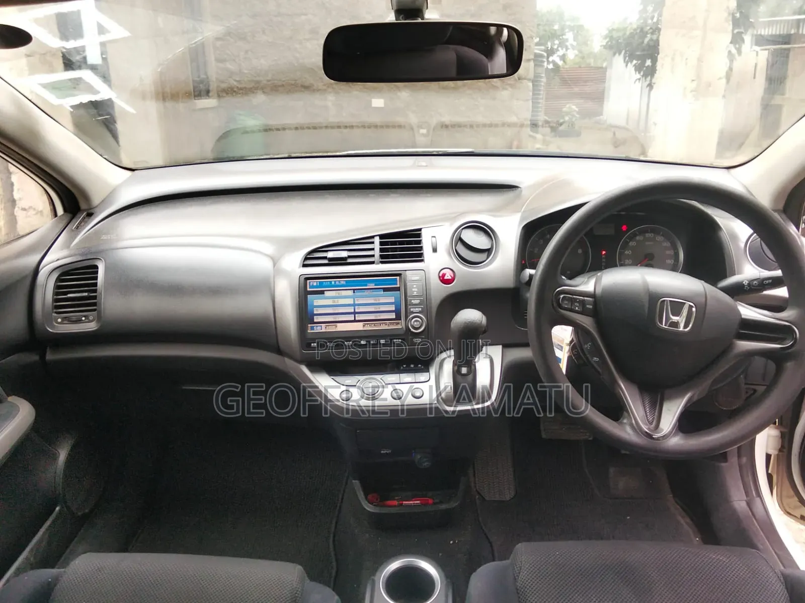 Honda Stream 2014 White