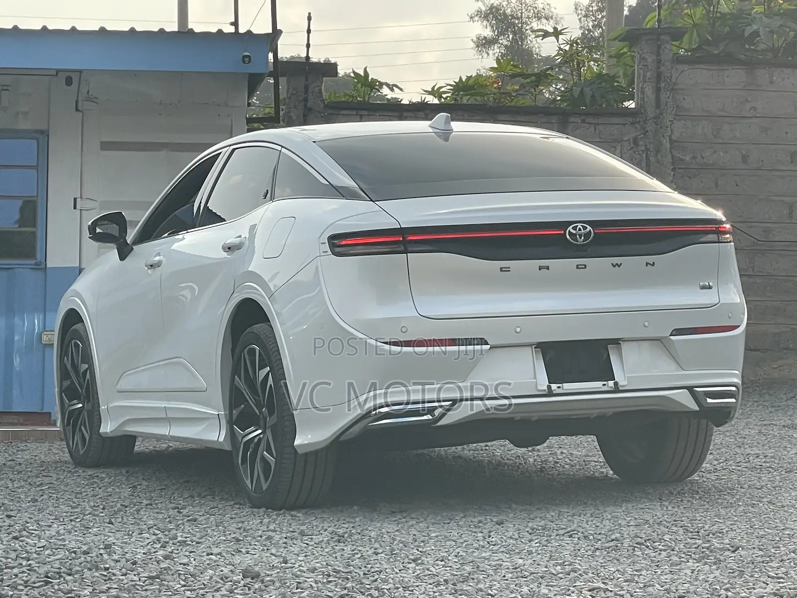 Toyota Crown XLE 2023 White