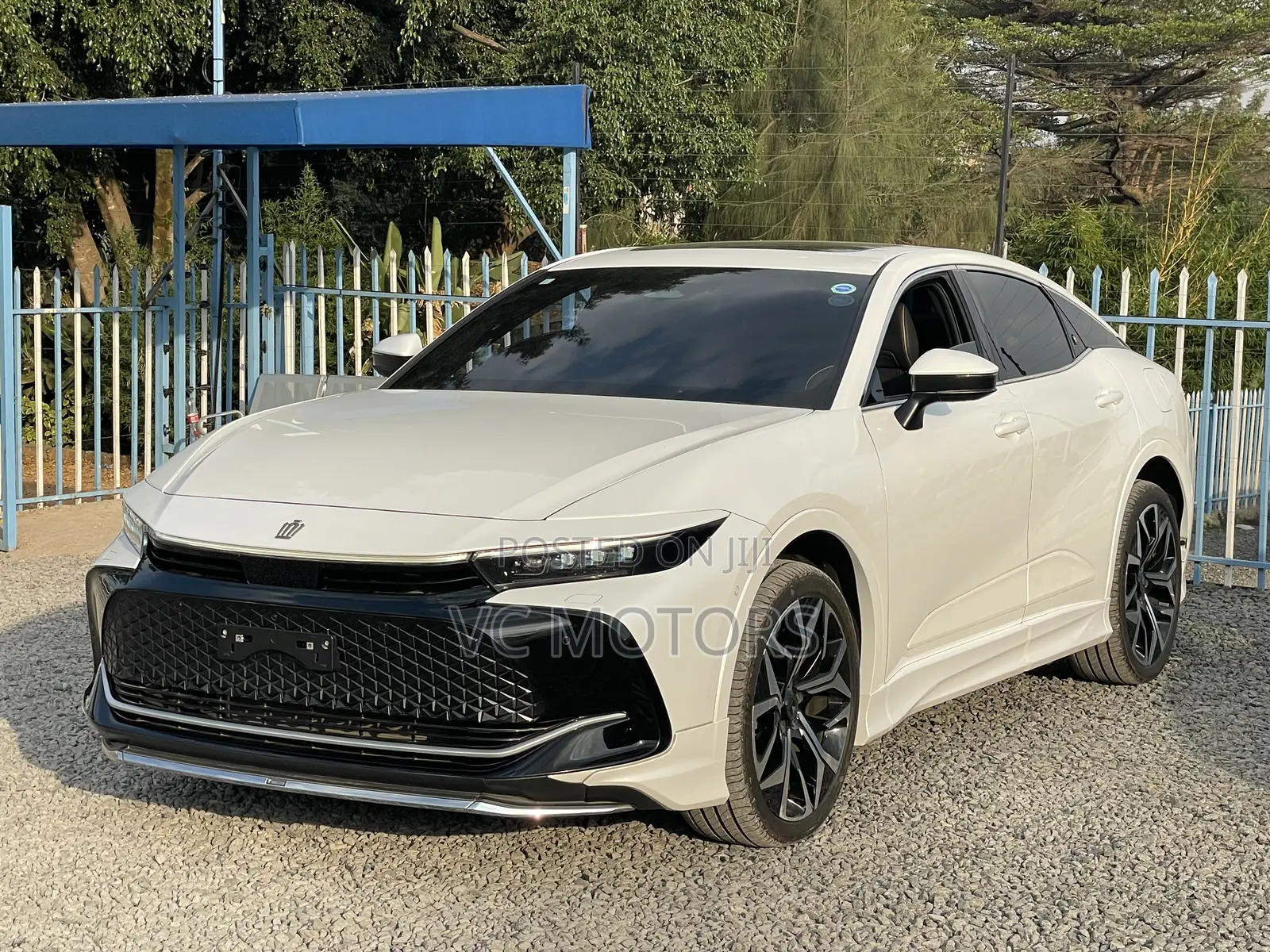 Toyota Crown XLE 2023 White