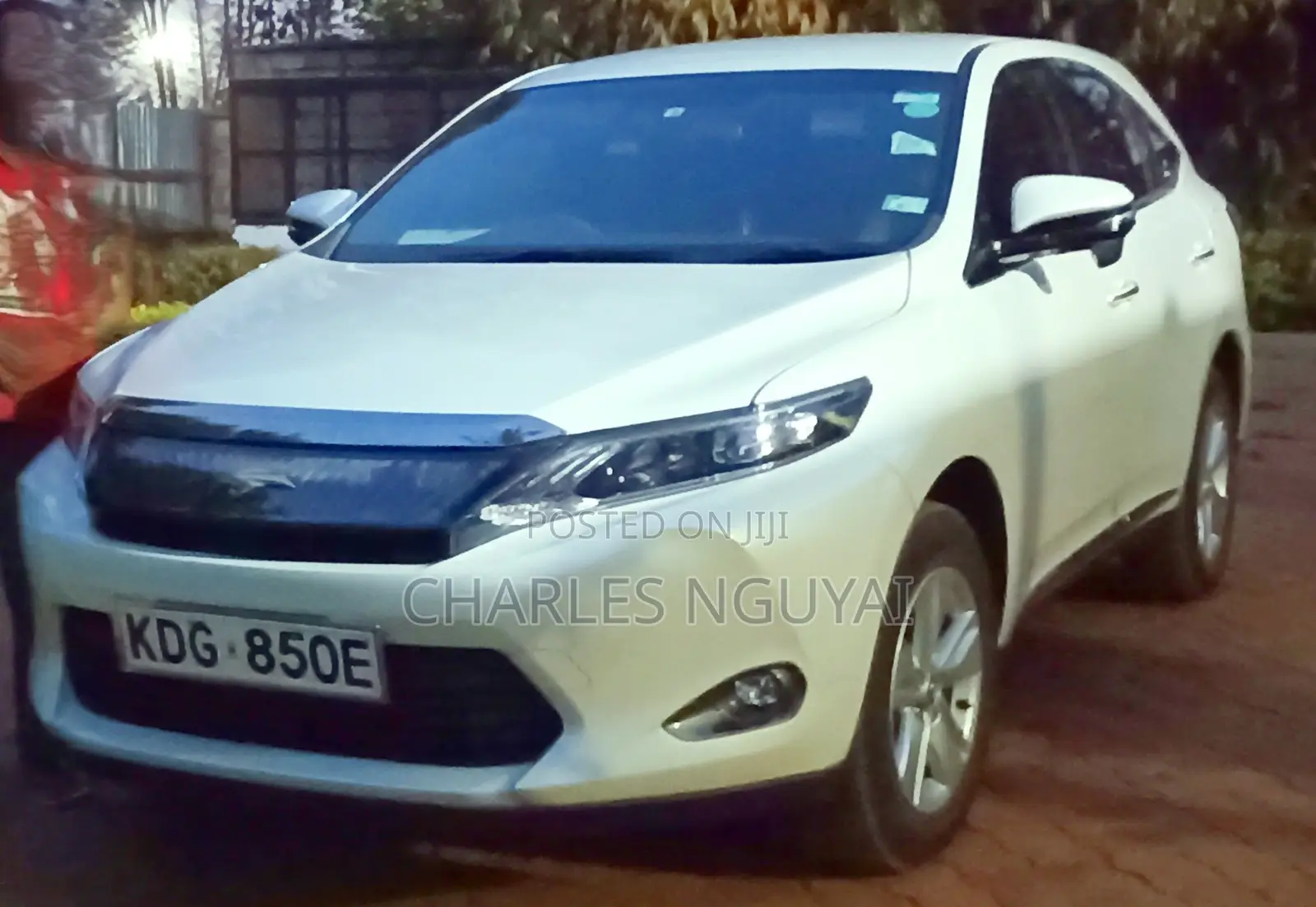 Toyota Harrier 2.0 2014 White
