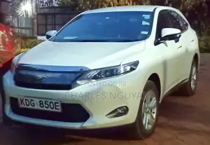Toyota Harrier 2.0 2014 White