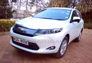 Toyota Harrier 2.0 2014 White