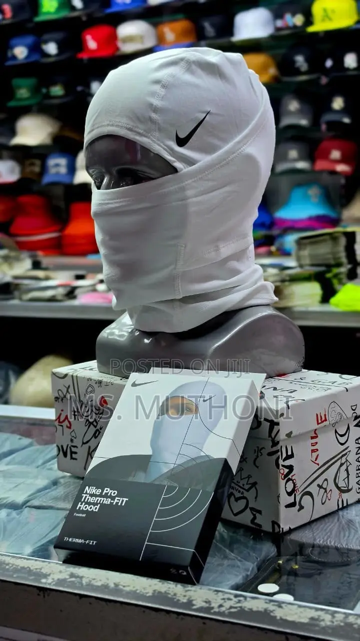 Nike Pro Hyperwarm Balaclava Hood