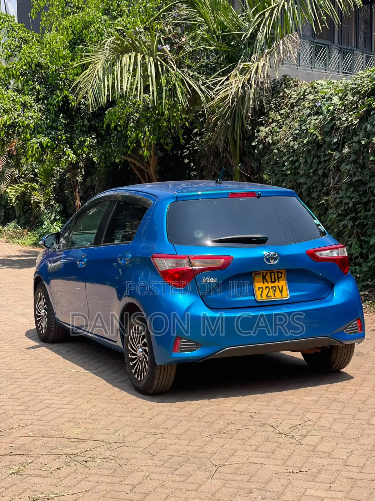 Toyota Vitz 2017 Blue