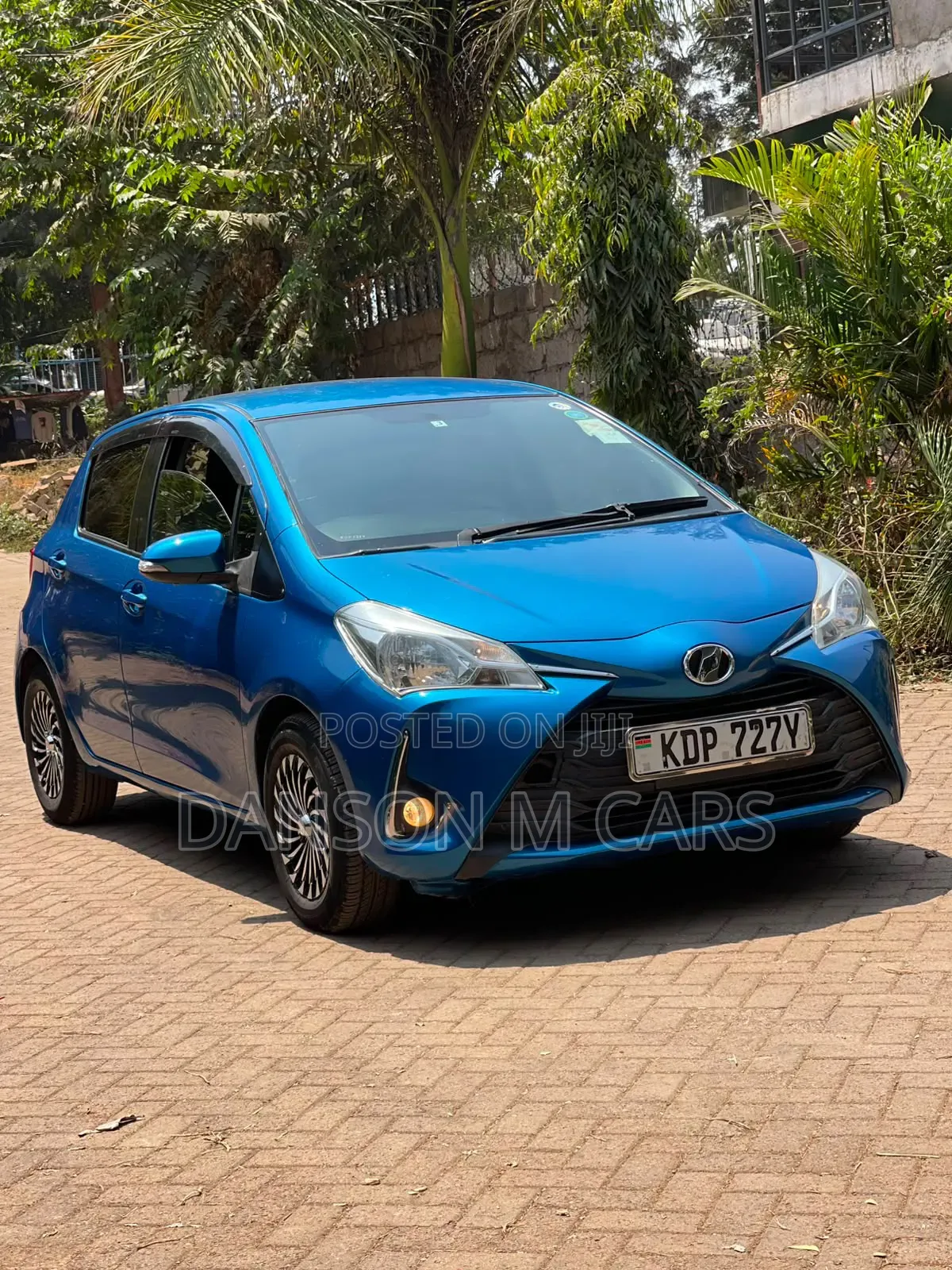 Toyota Vitz 2017 Blue