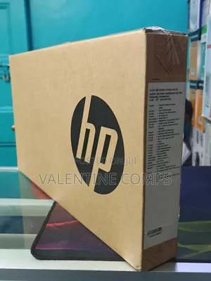 New Laptop HP 14S 8GB Intel Core i7 HDD 512GB