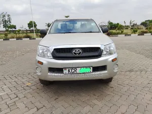 Toyota Hilux 2011 Silver