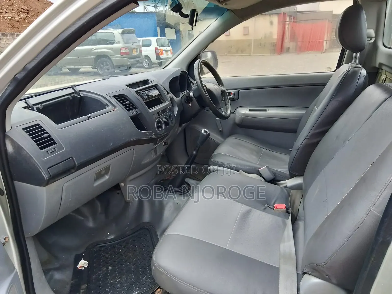 Toyota Hilux 2011 Silver