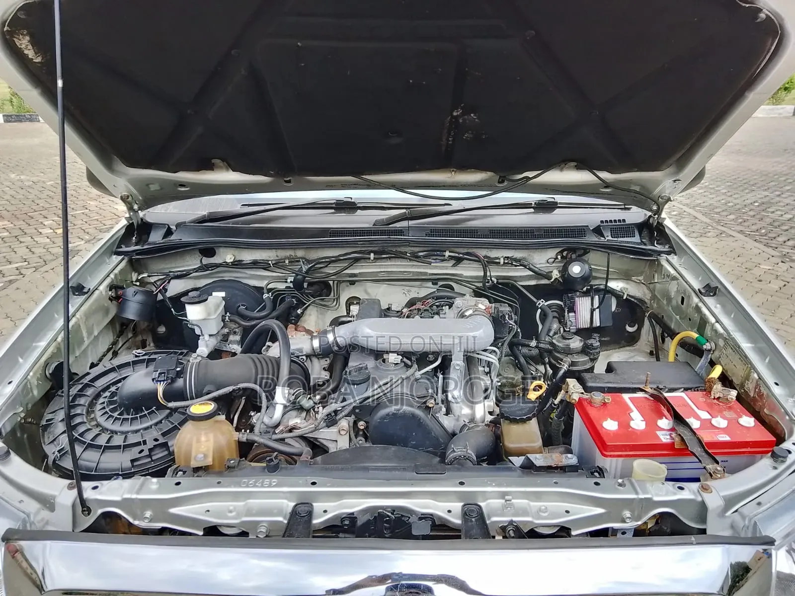 Toyota Hilux 2011 Silver