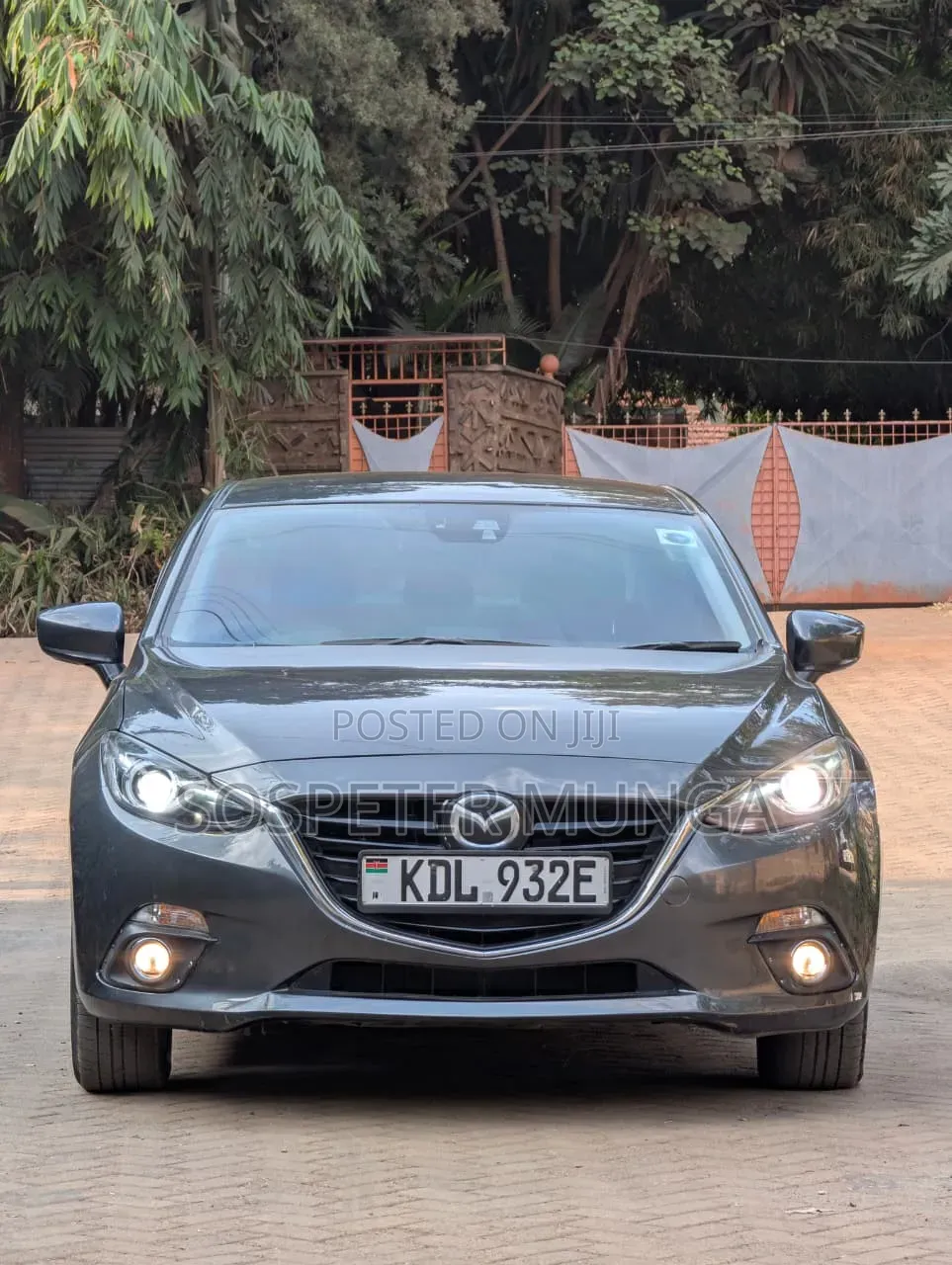 Mazda Axela 2016 Gray