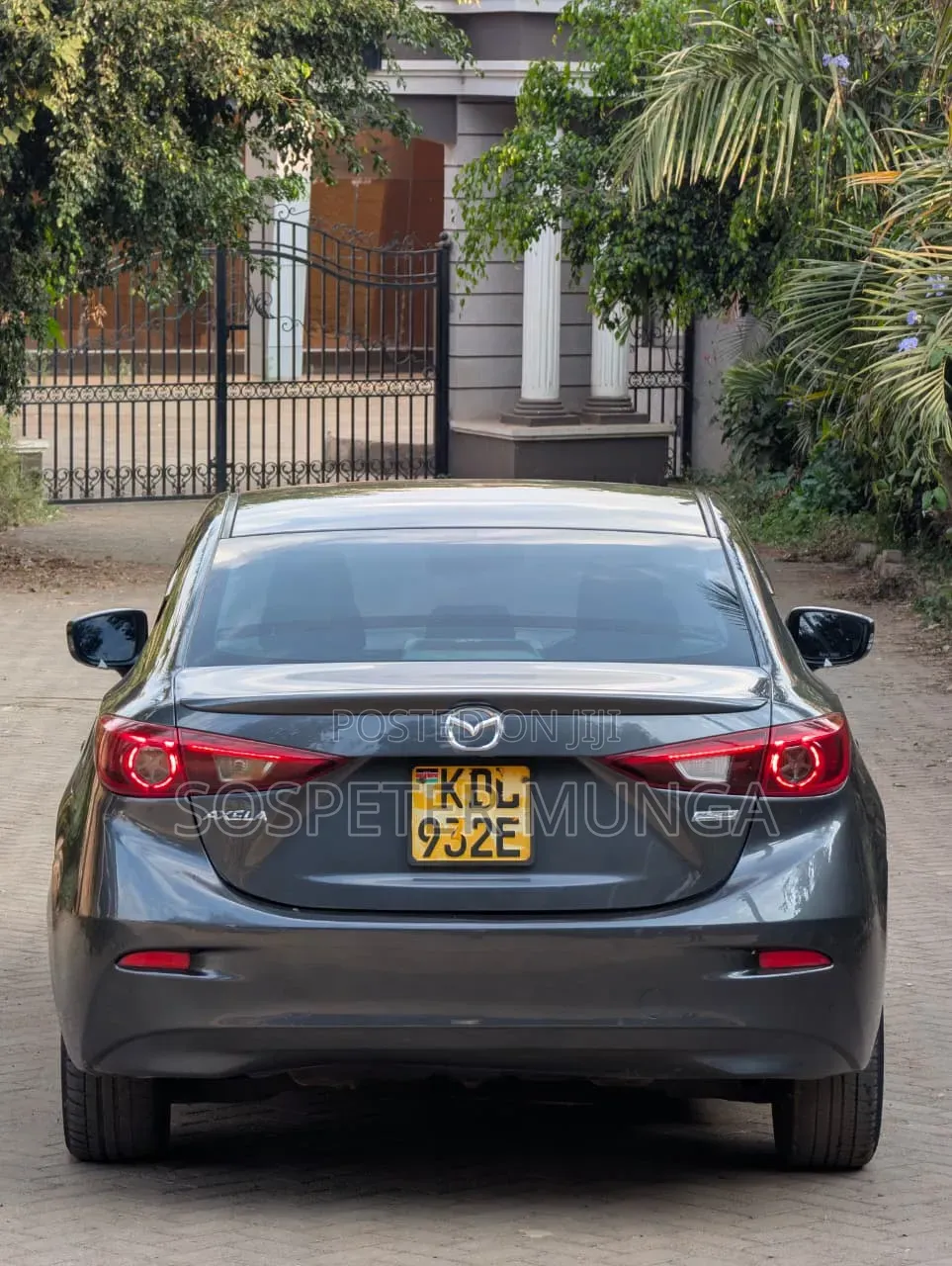 Mazda Axela 2016 Gray