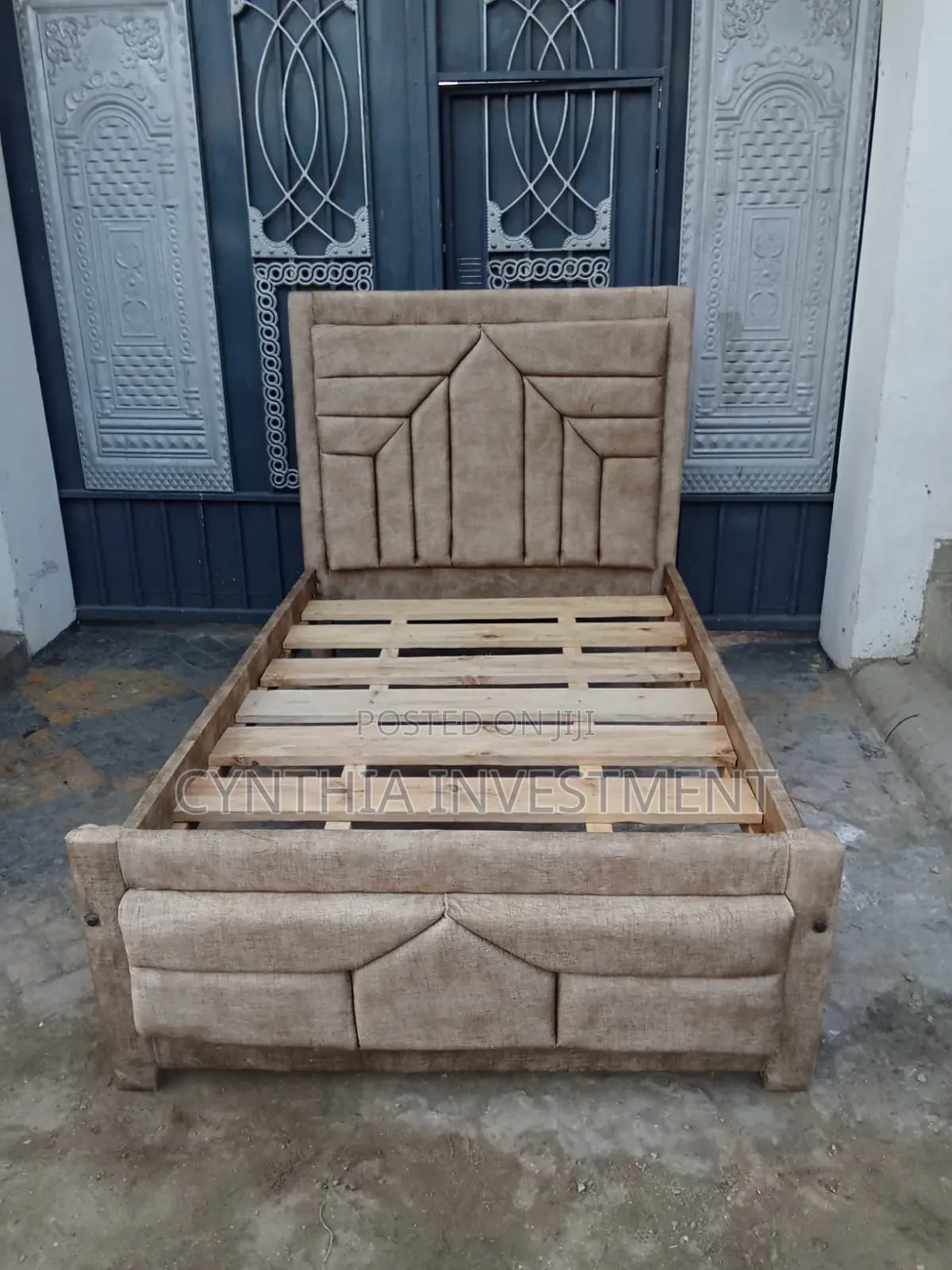 4 by 6 New Mocket Bed