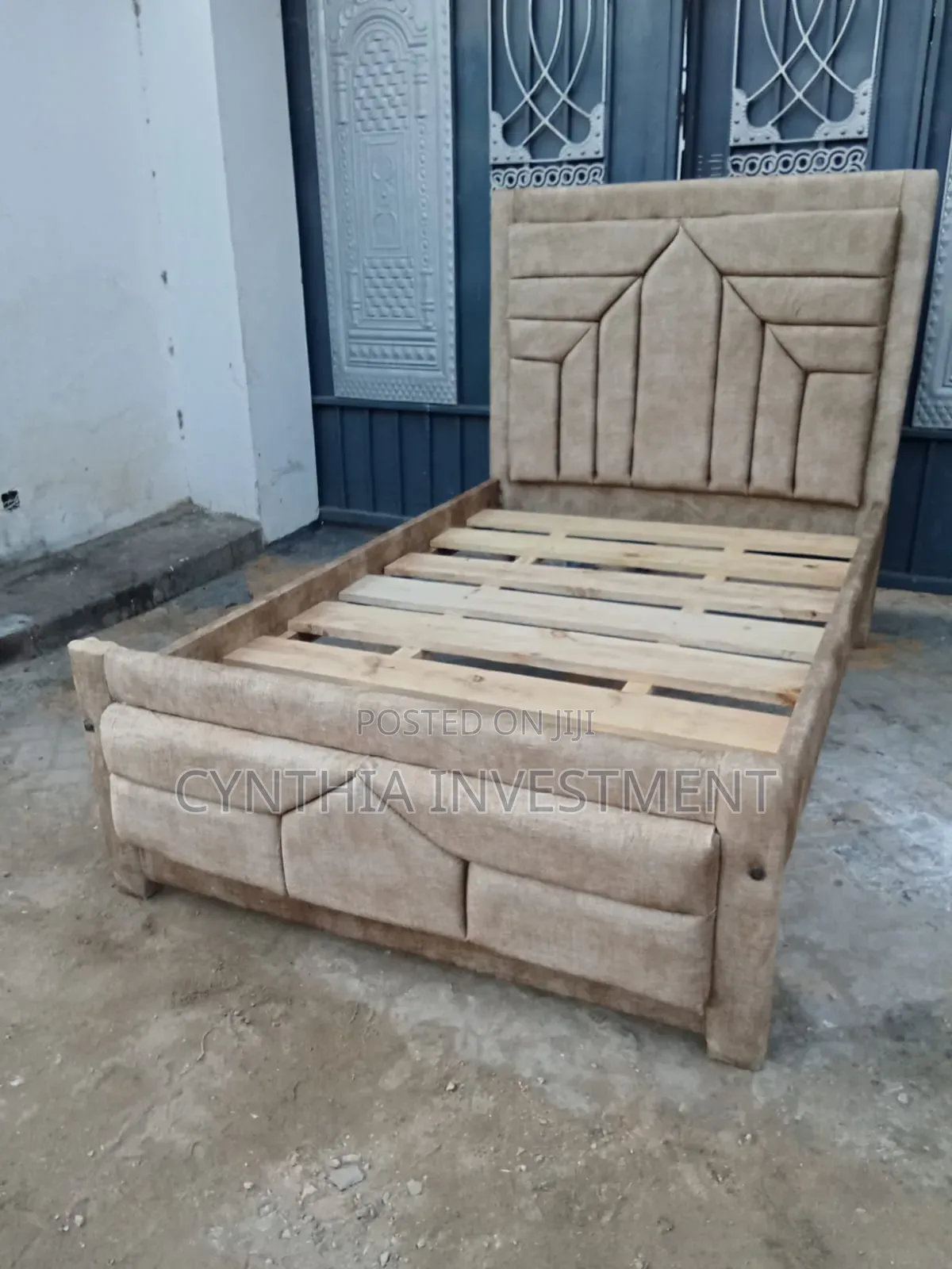 4 by 6 New Mocket Bed