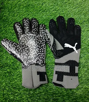 Ultimate Eclipse- Extra Celestial Goalkeeper Gloves NC