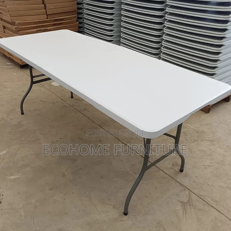 Foldable Table. 6 Seater Foldable Table 1.8meter