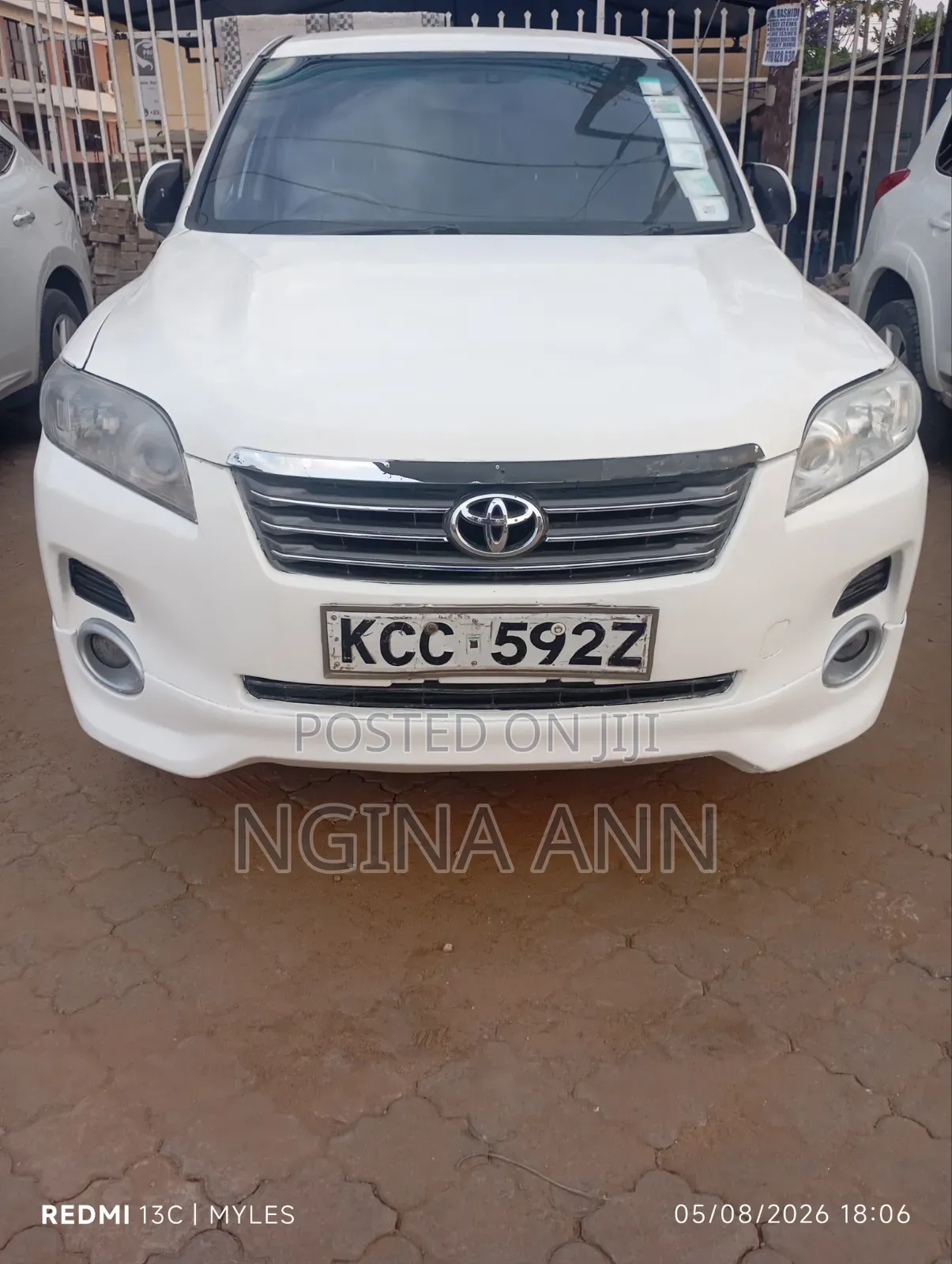 Toyota Vanguard 2008 White