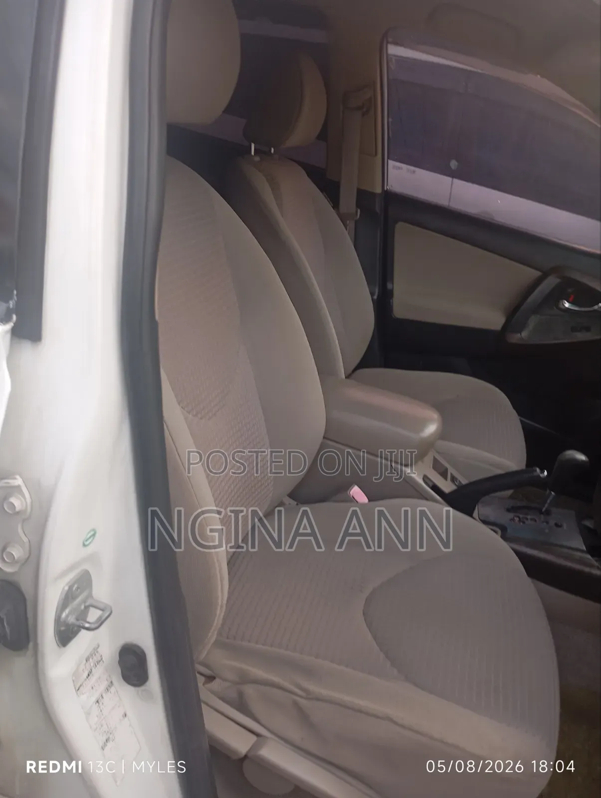 Toyota Vanguard 2008 White