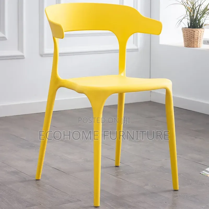 Restaurant Chair. Heavy Duty Plastic Café Chair