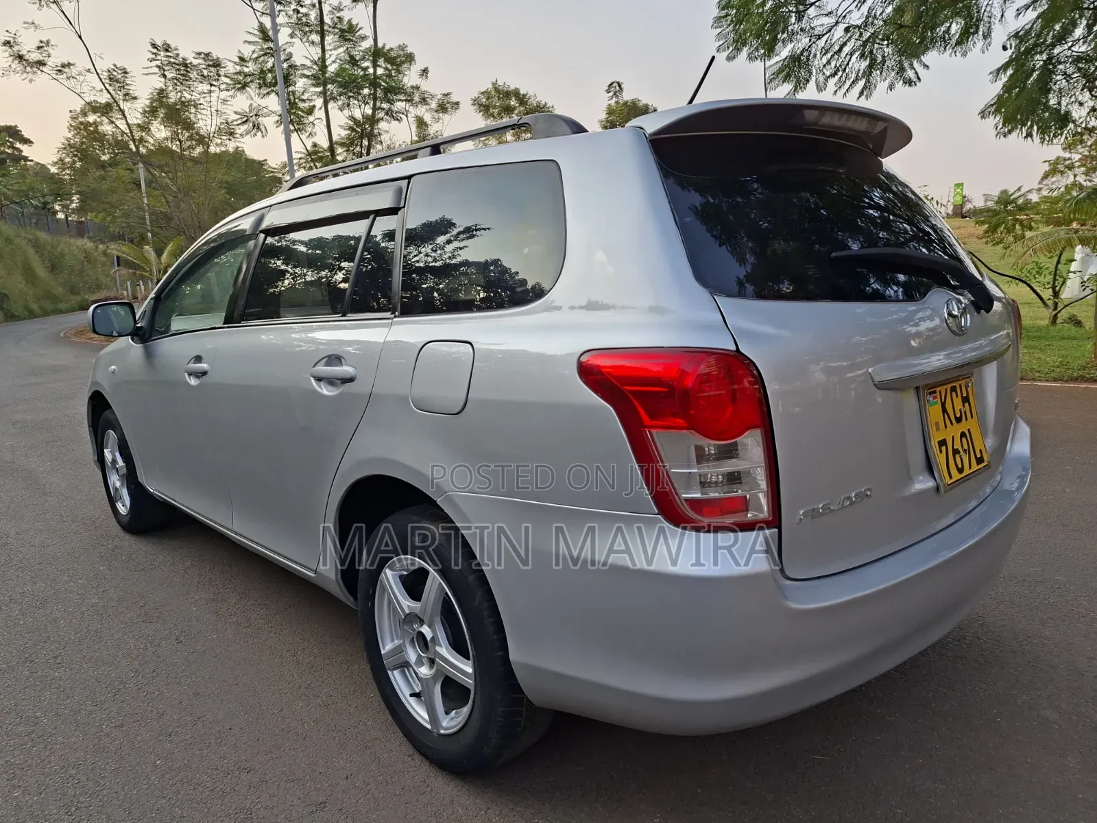 Toyota Corolla Fielder 2011 Silver