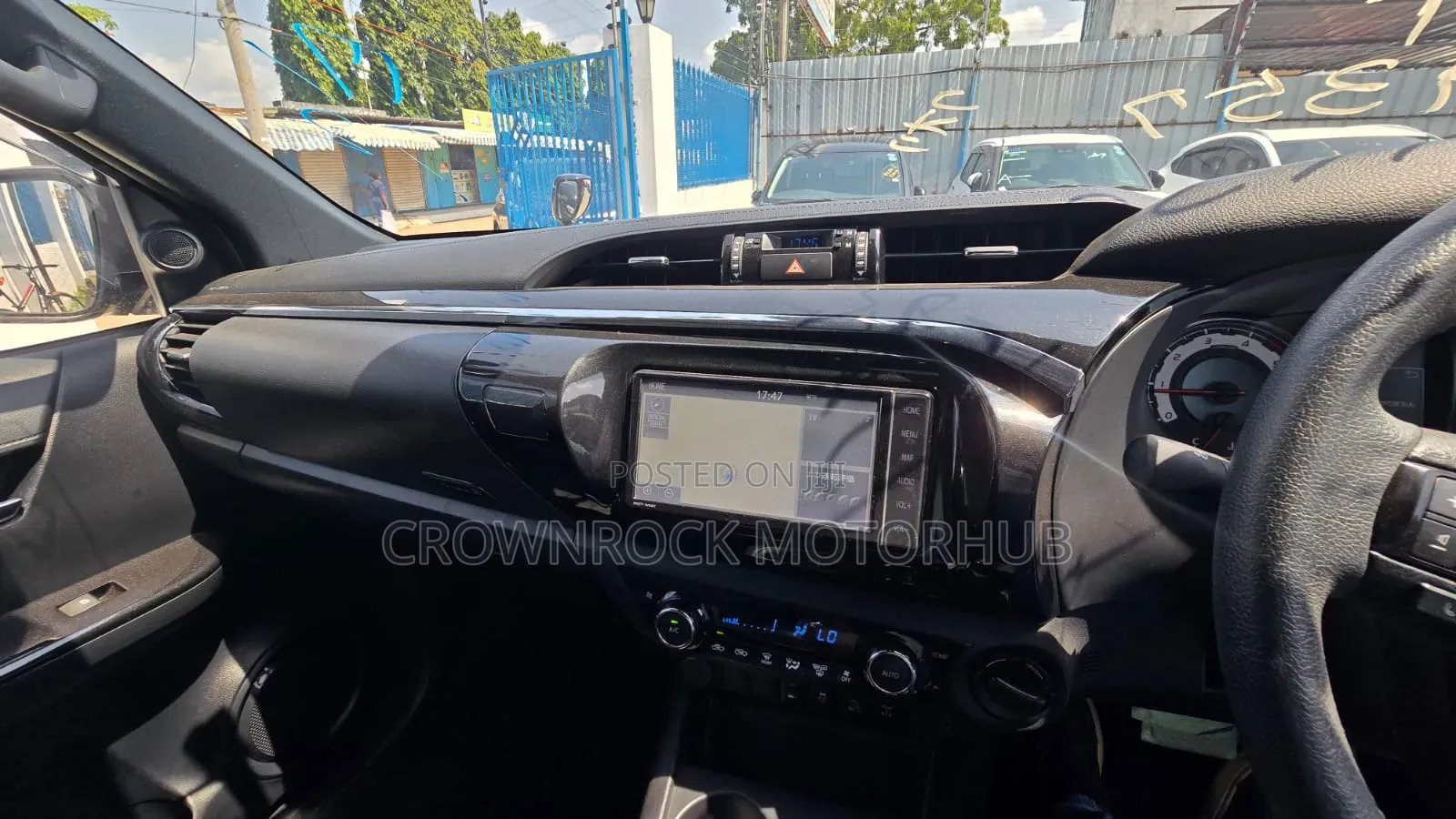 Toyota Hilux 2019 Black