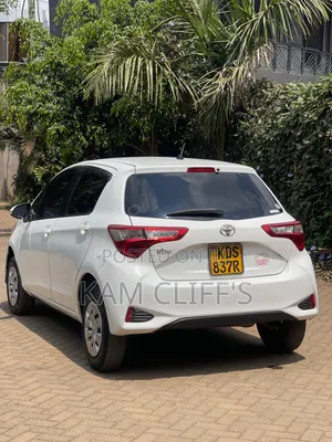 Toyota Vitz 2017 White