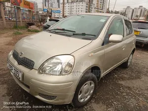 Toyota Vitz 2008 Gold