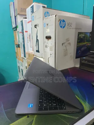 Laptop HP 250 G8 8GB Intel Core i5 SSD 512GB