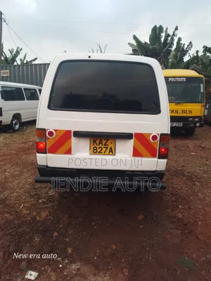Nissan Caravan (Urvan) 2004 White