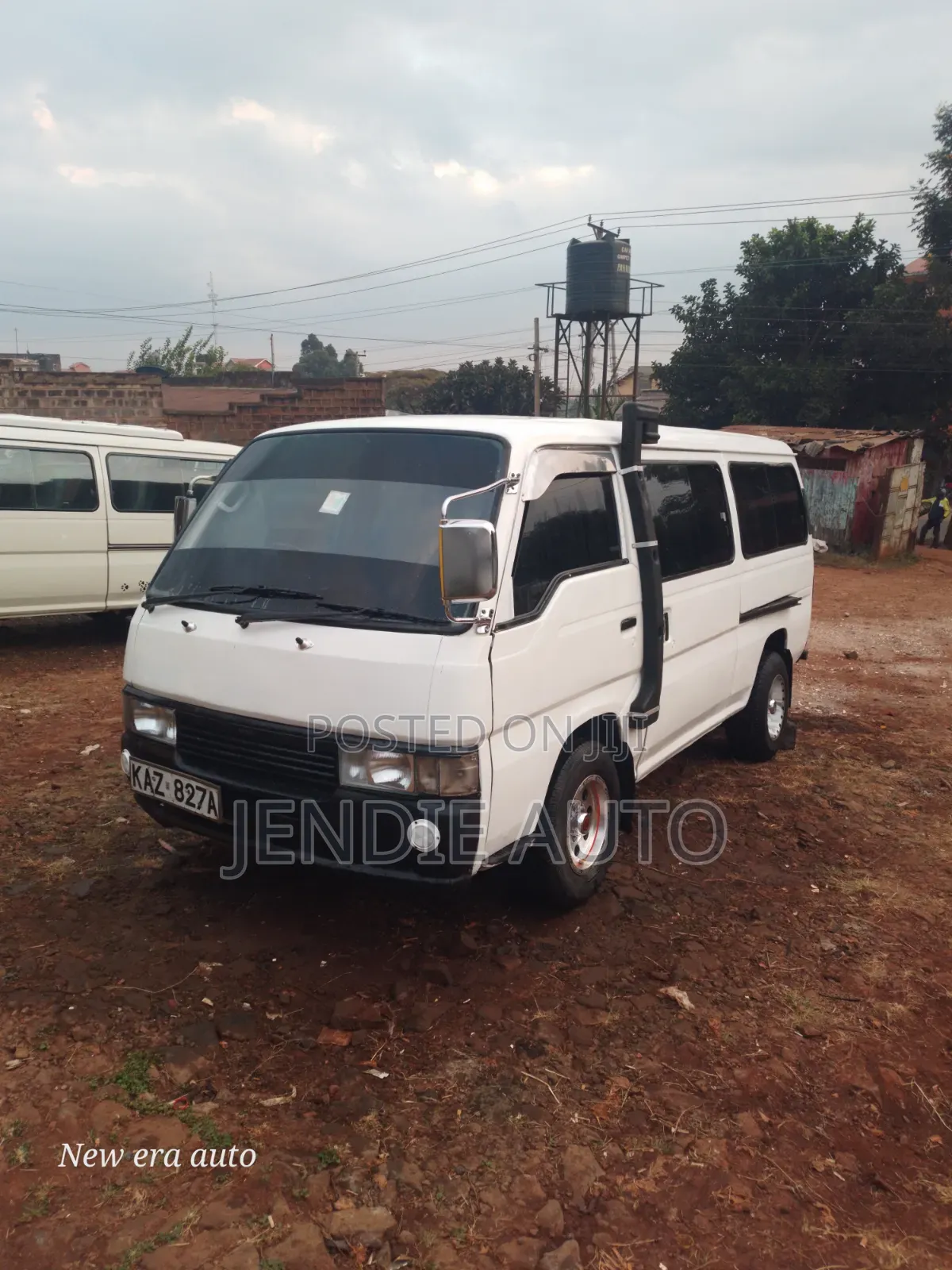 Nissan Caravan (Urvan) 2004 White