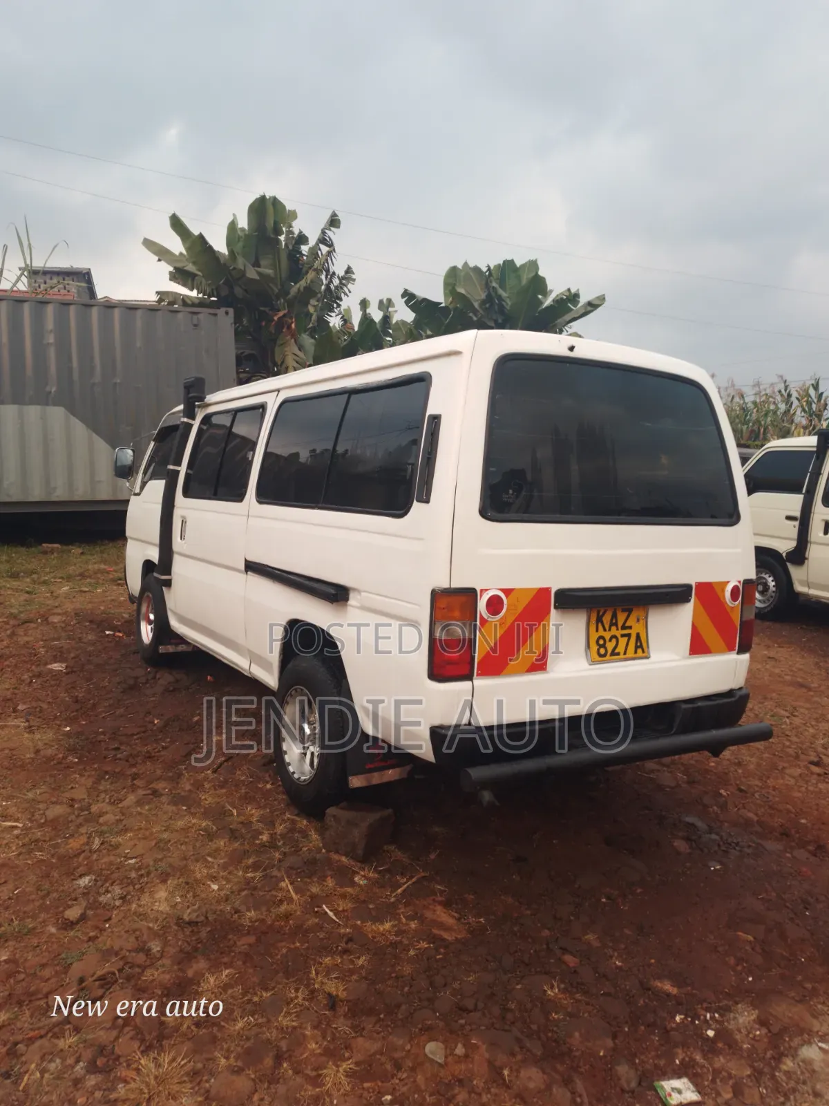 Nissan Caravan (Urvan) 2004 White
