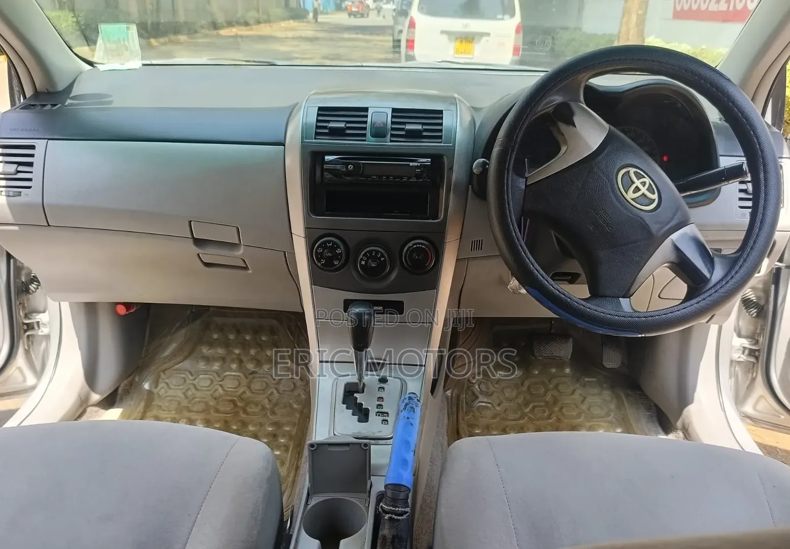 Toyota Axio 2010 Silver