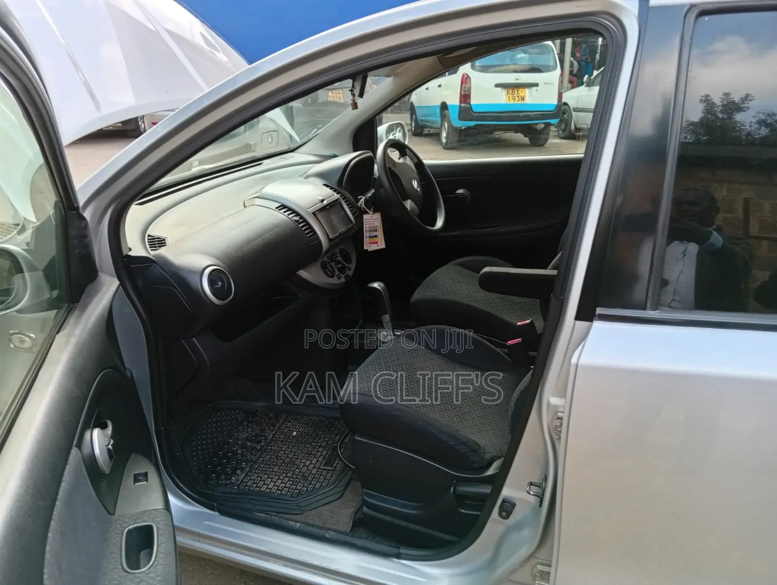 Nissan Note 2012 Silver