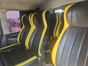 Toyota HiAce 2014 Black