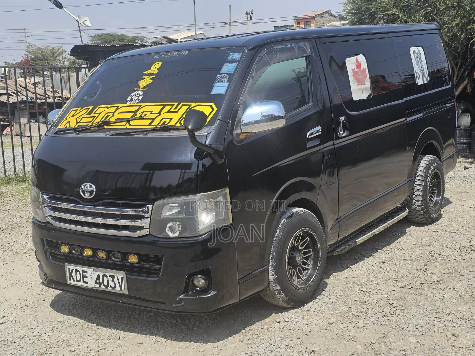 Toyota HiAce 2014 Black