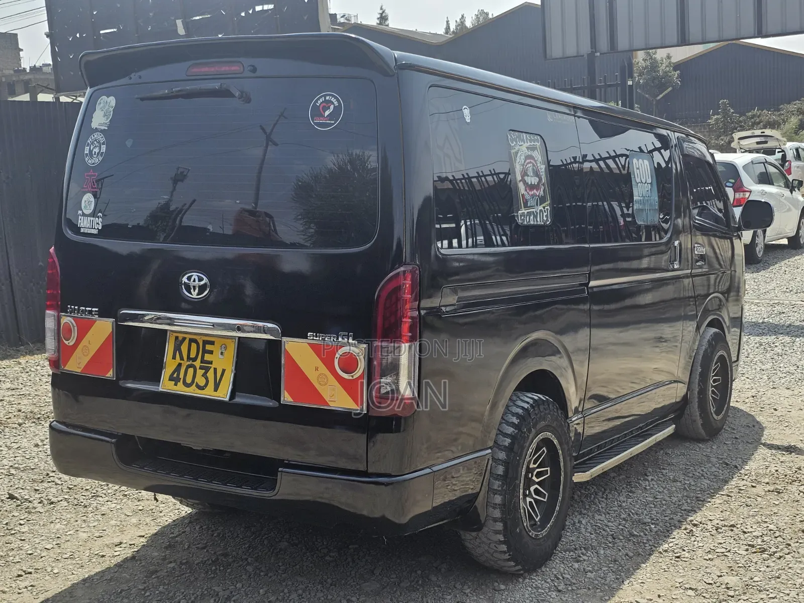 Toyota HiAce 2014 Black
