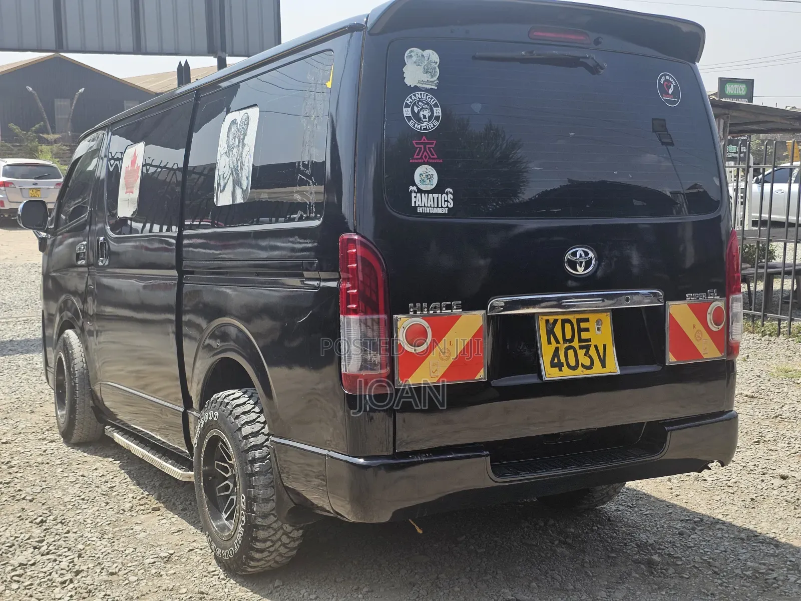 Toyota HiAce 2014 Black