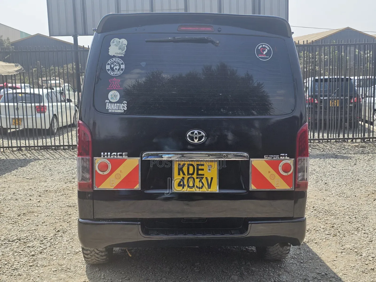 Toyota HiAce 2014 Black