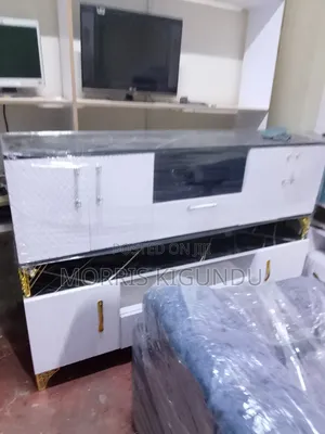 TV Stand of 5 Feet