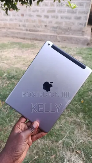 Apple iPad 9.7 128 GB Silver