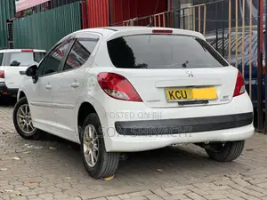 Peugeot 207 2012 White