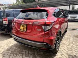 Honda Vezel 2018 Red