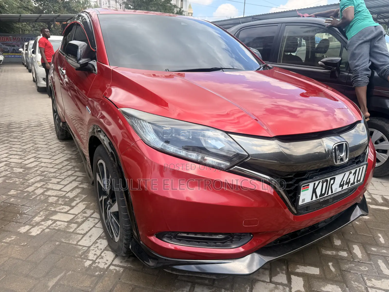 Honda Vezel 2018 Red